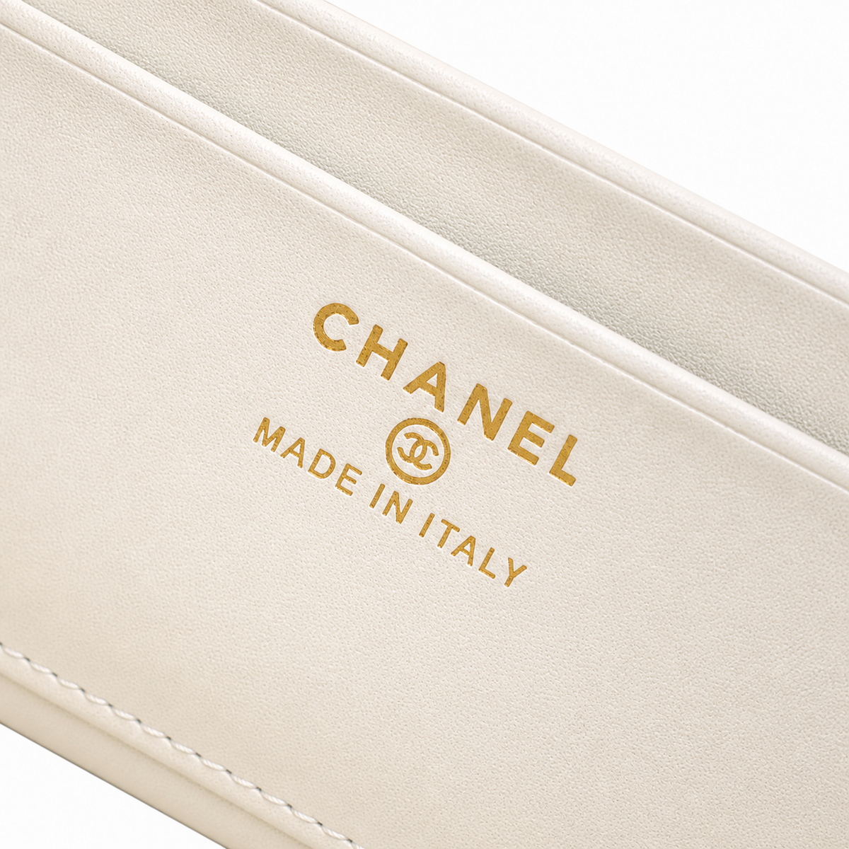 Chanel Vanity Case White Croc-Embossed Gold Hardware 18cm